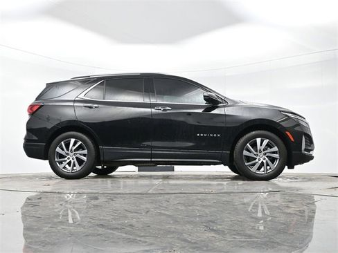 Used 2024 Chevrolet Equinox Premier image 32