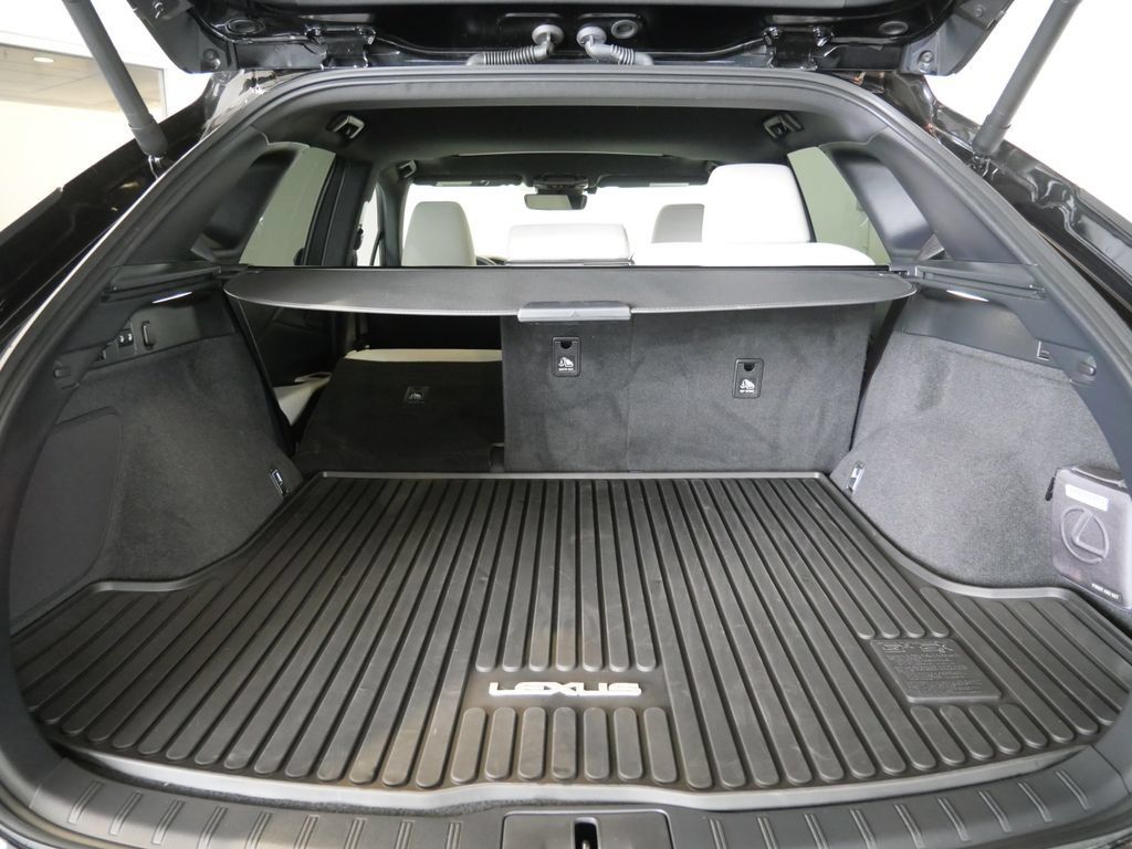 Used 2025 Lexus RX 350 Premium w/ Accessory Package AWD/4WD image 32