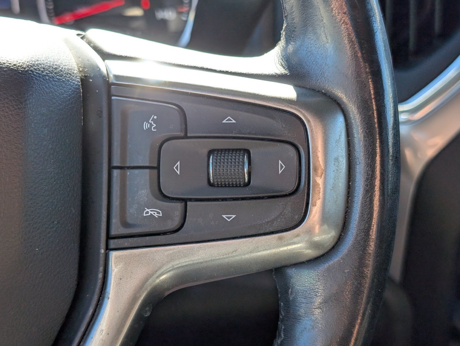Used 2019 Chevrolet Silverado 1500 LT w/ All-Star Edition AWD/4WD image 24
