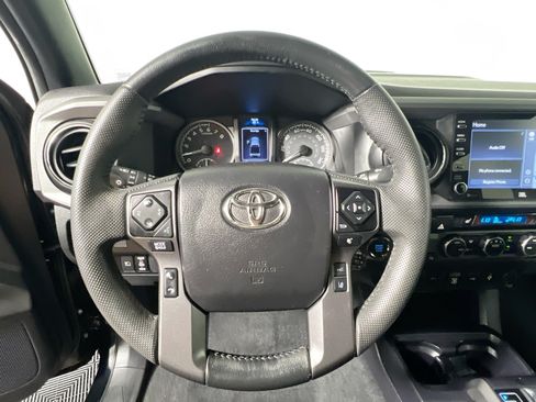 Used 2022 Toyota Tacoma TRD Sport w/ TRD Premium Sport Package RWD image 17
