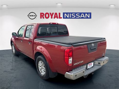 Used 2018 Nissan Frontier SV w/ Value Truck Package image 5