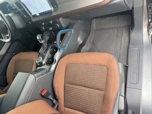 Used 2023 Ford Bronco Outer Banks w/ Sasquatch Package AWD/4WD image 13