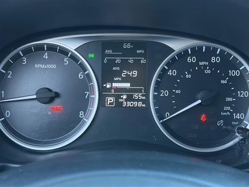 Used 2020 Nissan Kicks S FWD image 22