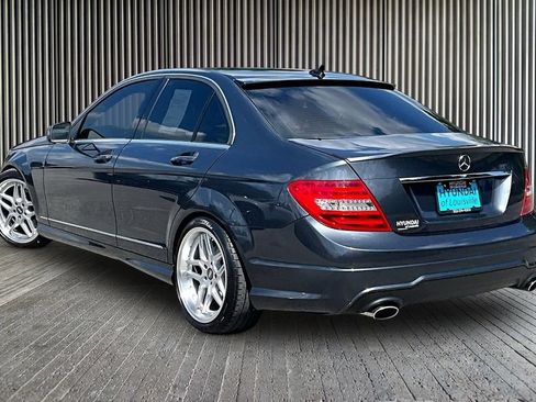 Used 2014 Mercedes-Benz C 300 4MATIC Sedan image 3