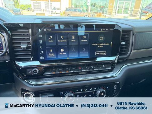 Used 2023 Chevrolet Silverado 1500 ZR2 w/ Technology Package AWD/4WD image 9