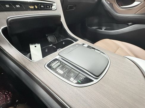 Used 2022 Mercedes-Benz GLC 300 4MATIC w/ AMG Line image 26