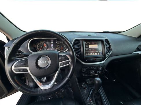 Used 2018 Jeep Cherokee Trailhawk w/ Quick Order Package 27L image 30