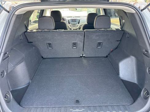 Used 2021 Chevrolet Equinox LS w/ LS Convenience Package image 27