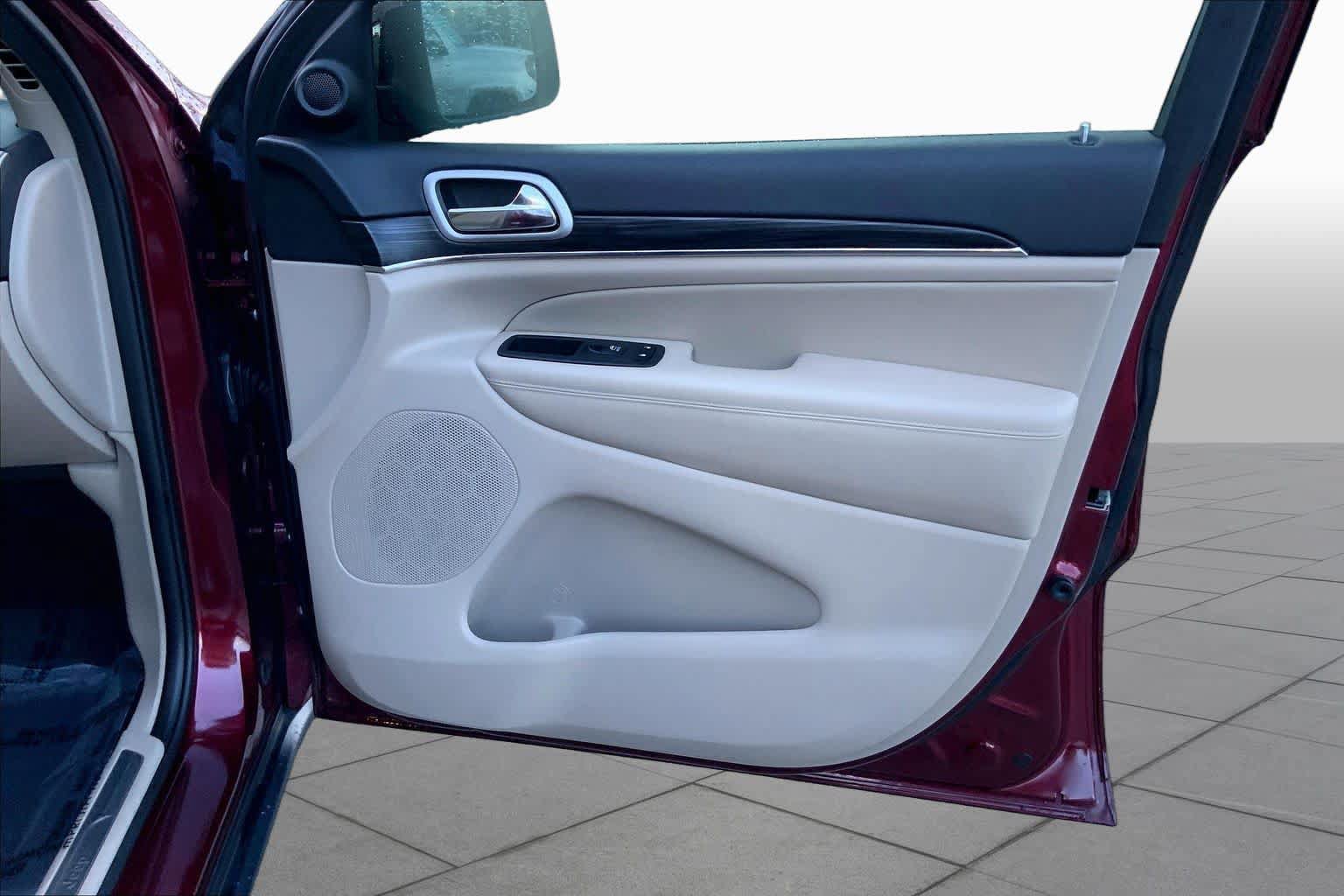Used 2021 Jeep Grand Cherokee Limited RWD image 19