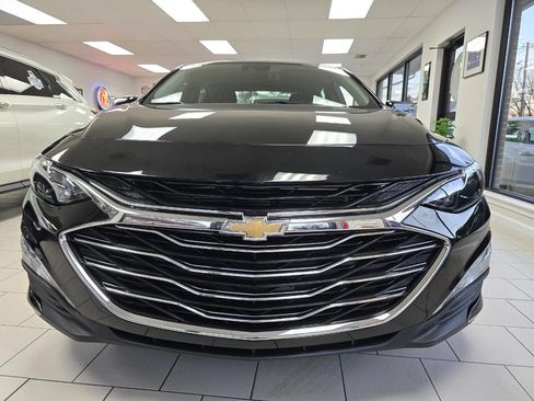 Used 2024 Chevrolet Malibu LT image 3