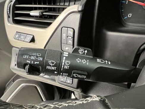 Used 2017 GMC Yukon Denali w/ Open Road Package image 30