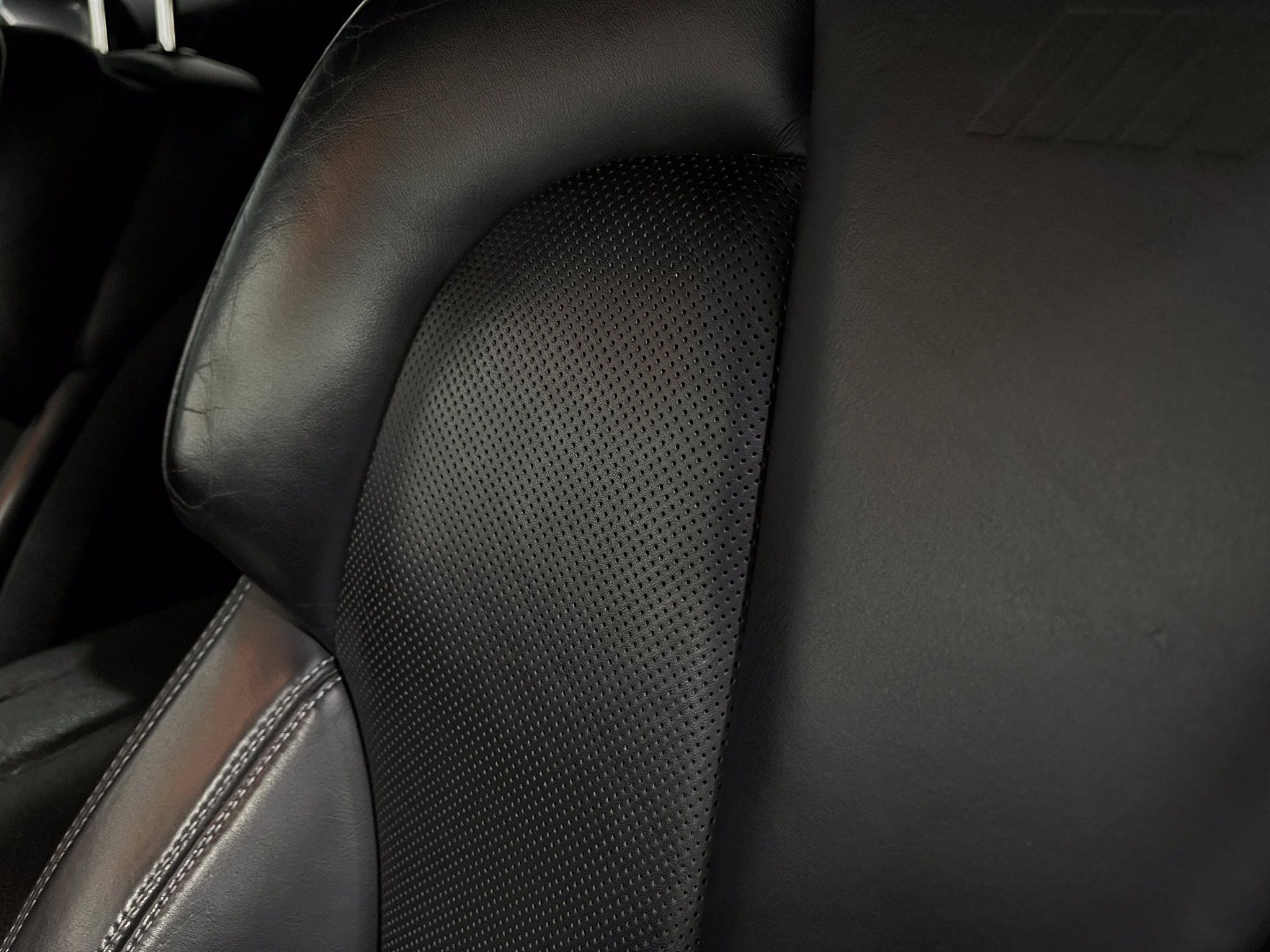 Used 2015 BMW M6 Convertible RWD image 17