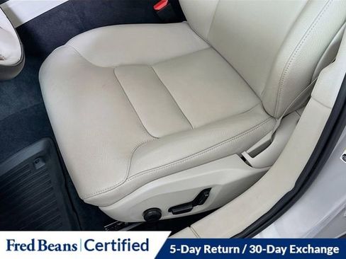 Used 2022 Volvo V60 T5 Cross Country w/ Advanced Package image 21