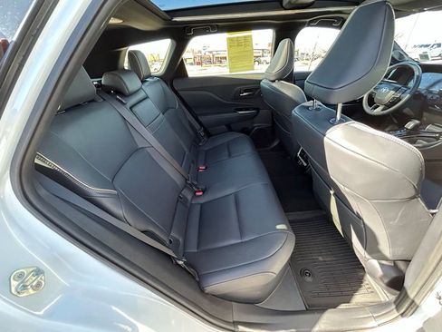 Used 2025 Toyota Crown Signia AWD/4WD image 29
