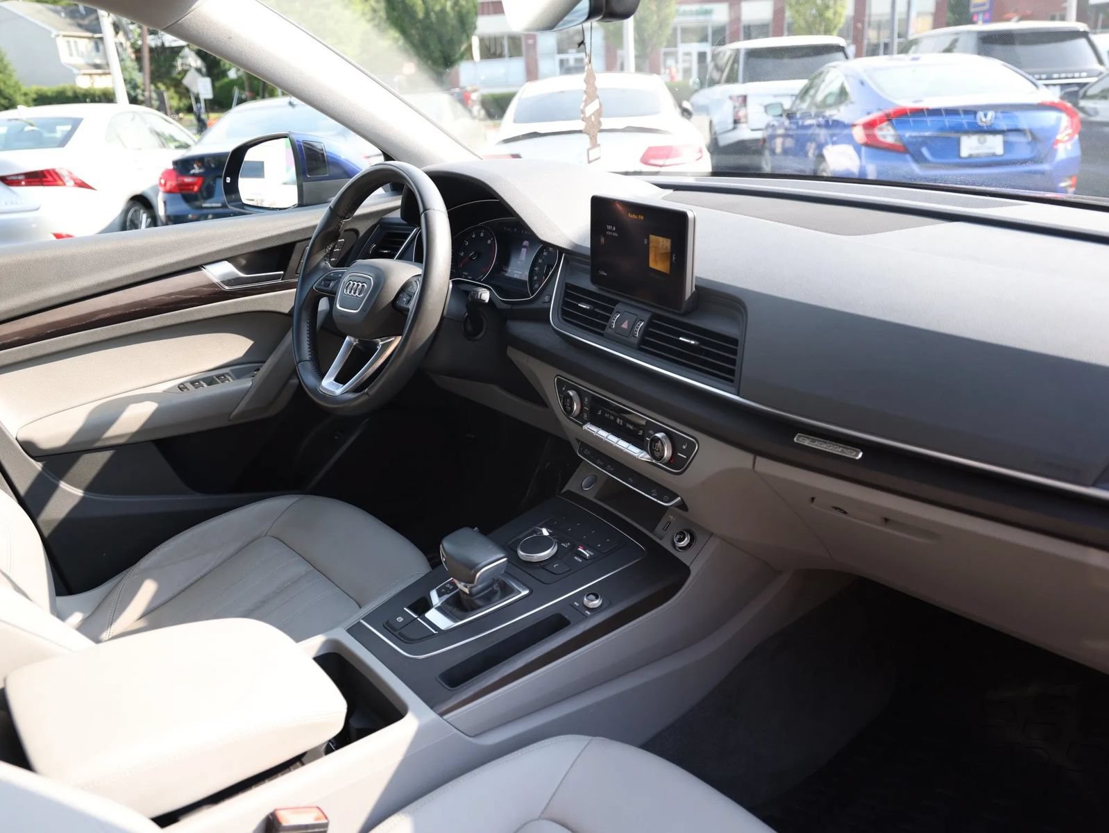 Used 2020 Audi Q5 2.0T Premium AWD/4WD image 28