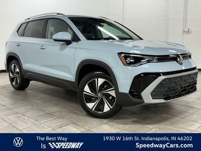 New 2025 Volkswagen Taos SE