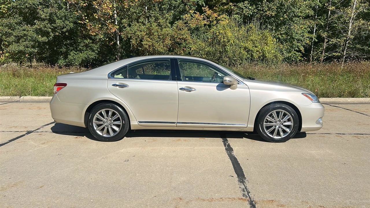 Used 2010 Lexus ES 350 FWD image 6