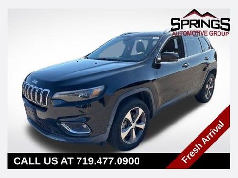 Used 2019 Jeep Cherokee Limited AWD/4WD image 1