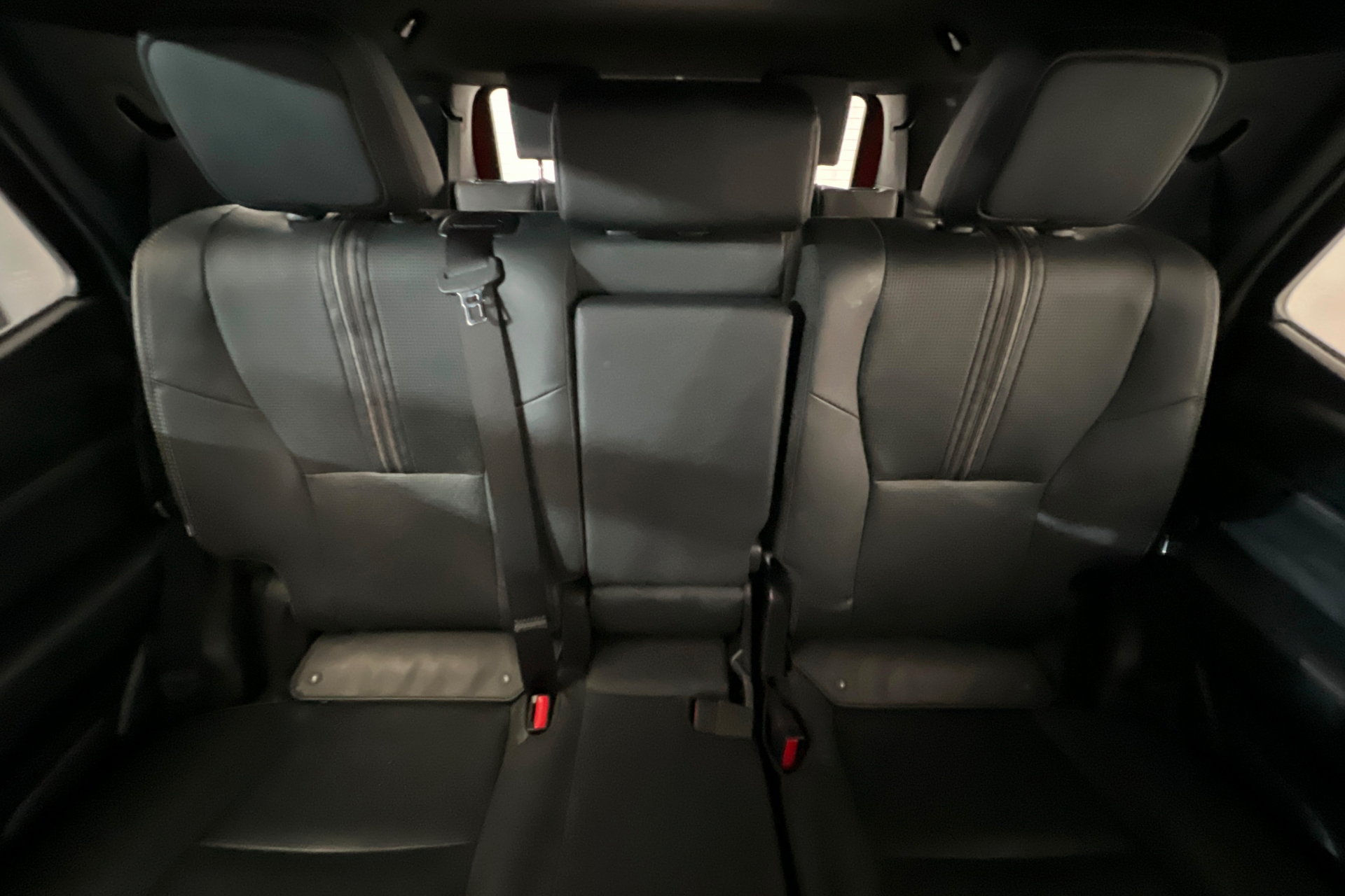 Used 2025 Toyota 4Runner Limited AWD/4WD image 27
