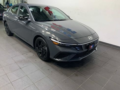 New 2026 Hyundai Elantra Sport FWD image 2