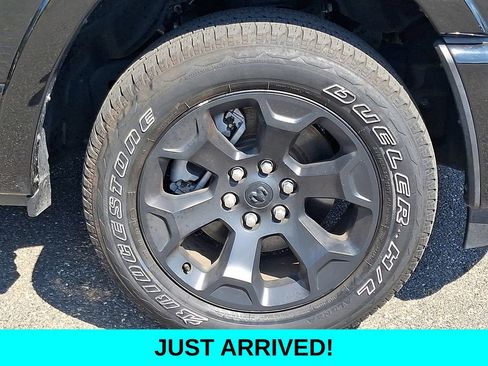 Used 2025 RAM 1500 Big Horn AWD/4WD image 7