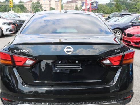 Used 2019 Nissan Altima 2.5 SR FWD image 6