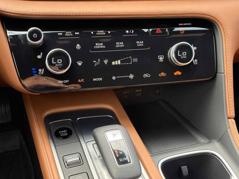 Used 2026 INFINITI QX60 Autograph w/ Dark Cargo Package image 18