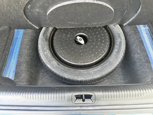 Used 2016 Chrysler 200 S w/ Navigation & Sound Group I image 15