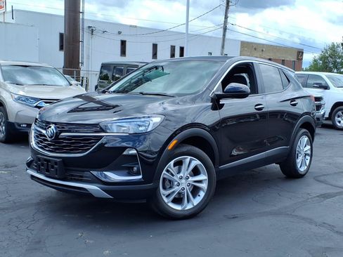Certified 2023 Buick Encore GX Preferred w/ Cold Weather Comfort Package AWD/4WD image 1