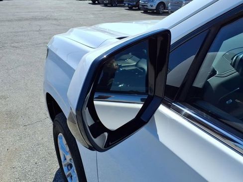 Used 2025 Chevrolet Tahoe LT AWD/4WD image 52