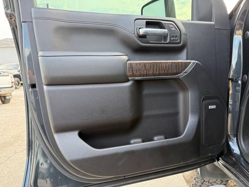 Used 2022 GMC Sierra 2500 Denali AWD/4WD image 15