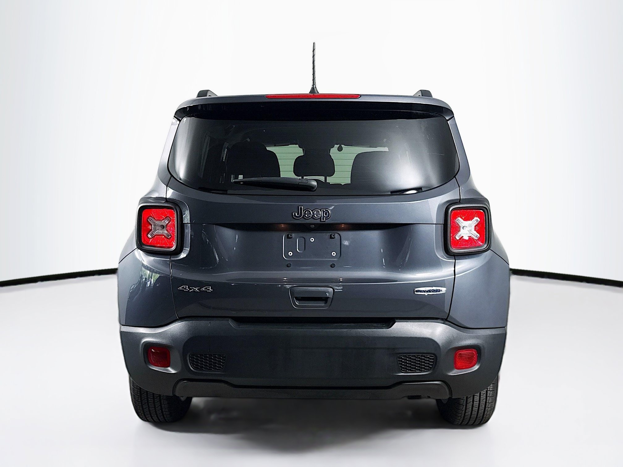 Used 2022 Jeep Renegade Latitude AWD/4WD image 30