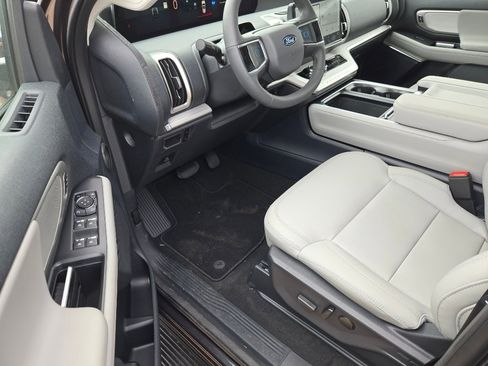 New 2026 Ford Expedition Active RWD image 27