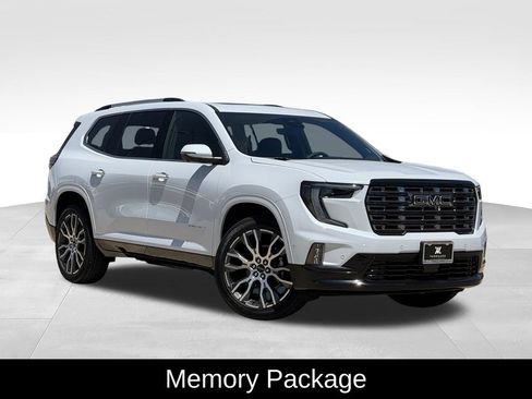 New 2026 GMC Acadia Denali Ultimate w/ LPO, Floor Liner Package AWD/4WD image 2