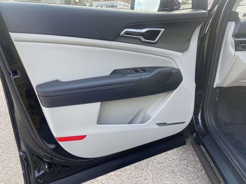 New 2026 Kia Sportage EX FWD image 12
