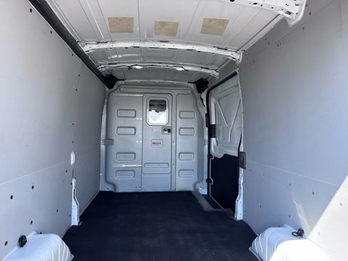 Used 2023 Ford Transit 250 Medium Roof RWD image 36