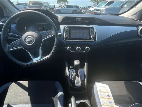 Used 2025 Nissan Versa SV FWD image 15