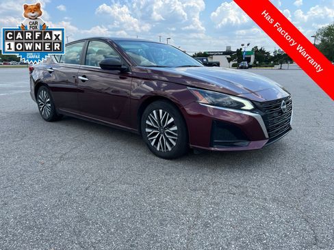 Used 2024 Nissan Altima 2.5 SV FWD image 7