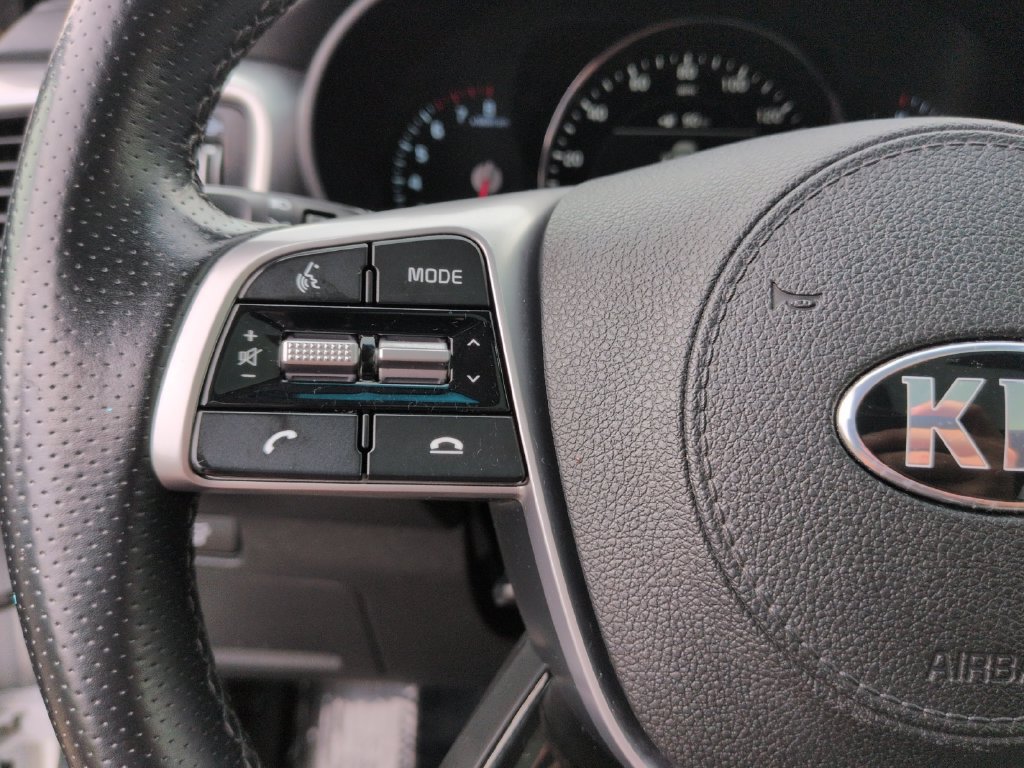 Used 2020 Kia Sorento SX FWD image 19