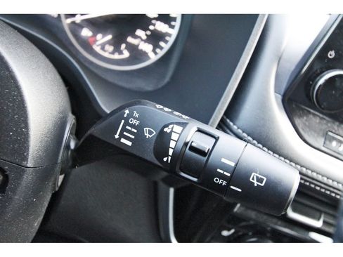 Used 2021 Nissan Rogue SL w/ Premium Package FWD image 18