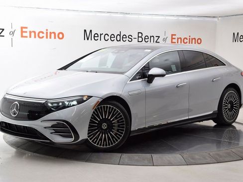 Used 2022 Mercedes-Benz EQS 450+ Sedan image 2