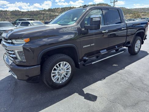 Used 2021 Chevrolet Silverado 2500 High Country w/ Z71 Off-Road Package AWD/4WD image 3