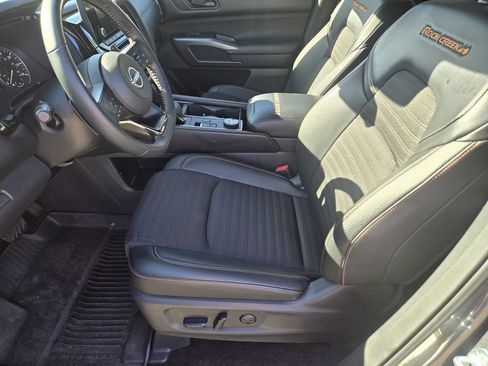 Certified 2024 Nissan Pathfinder Rock Creek AWD/4WD image 12