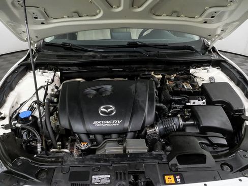 Used 2017 MAZDA MAZDA3 Sport w/ Preferred Equipment Package FWD image 30