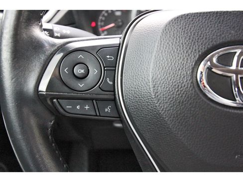 Used 2022 Toyota Corolla Cross LE w/ Moonroof Package FWD image 20