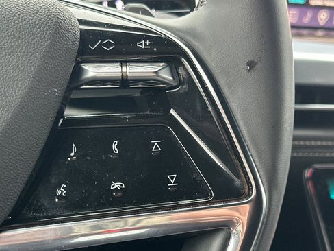 Certified 2025 Cadillac Escalade Premium Luxury image 39