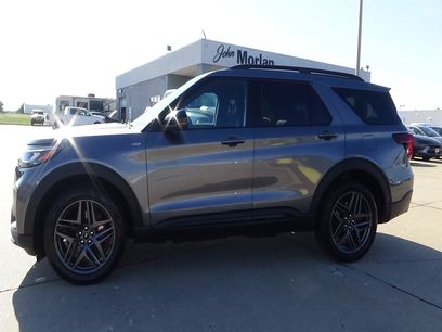 Used 2025 Ford Explorer ST-Line w/ ST-Line Street Pack