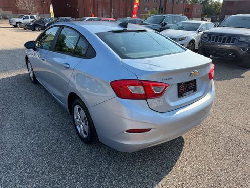 Used 2017 Chevrolet Cruze LS FWD image 4