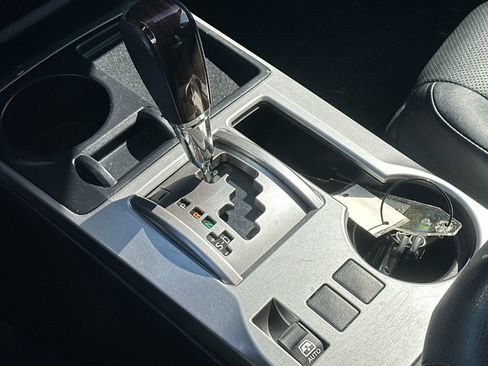 Used 2021 Toyota 4Runner Limited image 20