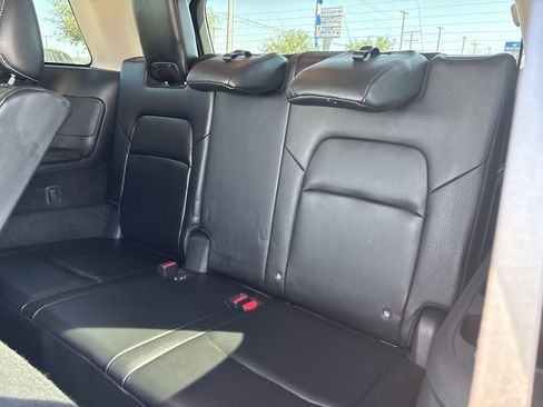 Used 2023 Nissan Pathfinder SL FWD image 18